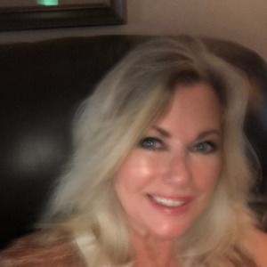 Meet your Posher, Laurie lee lopez grieger